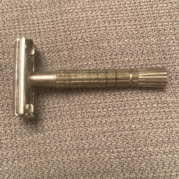 Vintage Metal Safety Razor MADE USA - Picture 7 of 7